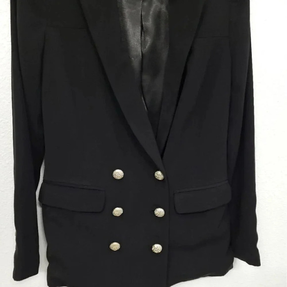 Forever 21 Double Breasted Flap Detail Blazer - Picture 6 of 14